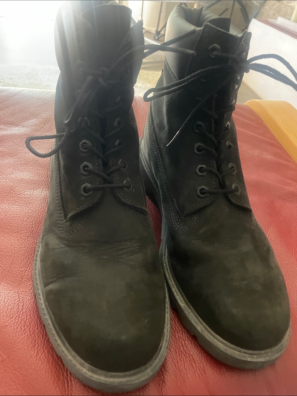 Timberland Men's Black Lace-Up Nubuck Boots 8m very clean ! Barely worn